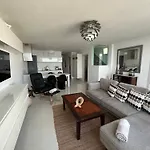 Deluxe Luxury 아파트