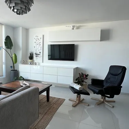 Deluxe Luxury Apartment Playa Del Hombre