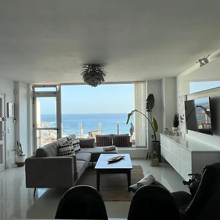 Deluxe Luxury Apartment
